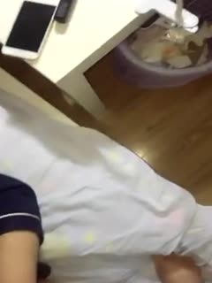 【短发美女】长的不错可惜男的不顶用插几下就软了 【短发美女】长的不错可惜男的不顶用插几下就软了