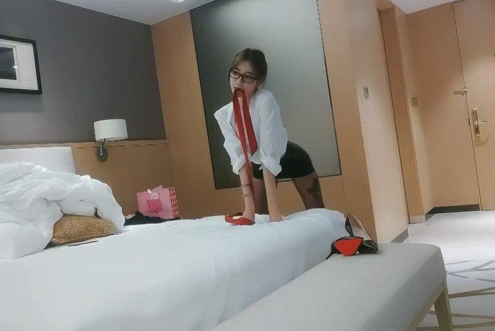云南别克君威车模,第三场再干女神更精彩 云南别克君威车模,第三场再干女神更精彩