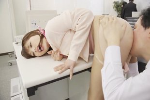 被催眠成痴女型态的OL~ 被催眠成痴女型态的OL~