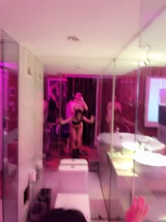 氛围感十足的酒店_厕所门前站立后入狂操小骚逼 氛围感十足的酒店_厕所门前站立后入狂操小骚逼