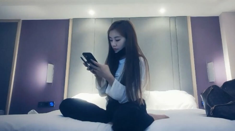约操满背纹身的风骚御姐 约操满背纹身的风骚御姐