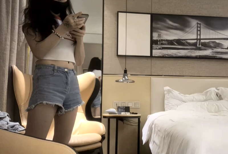 肌肉佬寻花约白衣牛仔短裤少妇啪啪! 肌肉佬寻花约白衣牛仔短裤少妇啪啪!