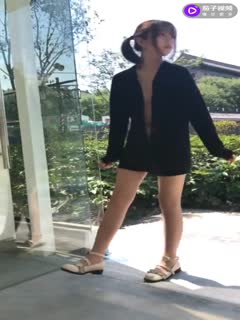 微博上很火的萝莉室外裸舞完整版 微博上很火的萝莉室外裸舞完整版