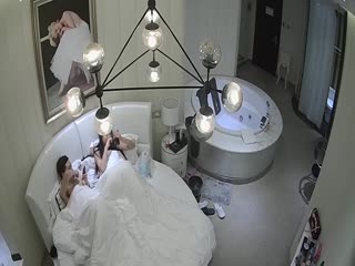 闷骚女约炮嘴里喊着不要身体却不自主躺床口交,乳交爽的不要不要 闷骚女约炮嘴里喊着不要身体却不自主躺床口交,乳交爽的不要不要