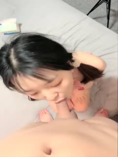 【萌妹子】扎著兩個辮子童顏巨乳萌妹子啪啪秀 深喉口交跳蛋道具自慰側入抽插 很是誘惑喜歡不要錯過。