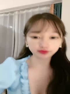 直播 颜值区极品美女下播前给大家小秀一波... 直播 颜值区极品美女下播前给大家小秀一波...